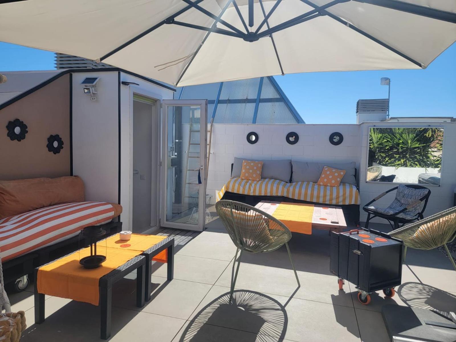 Superbe Appartement Avec Solarium Et Piscine Communautaire Росес Екстериор снимка