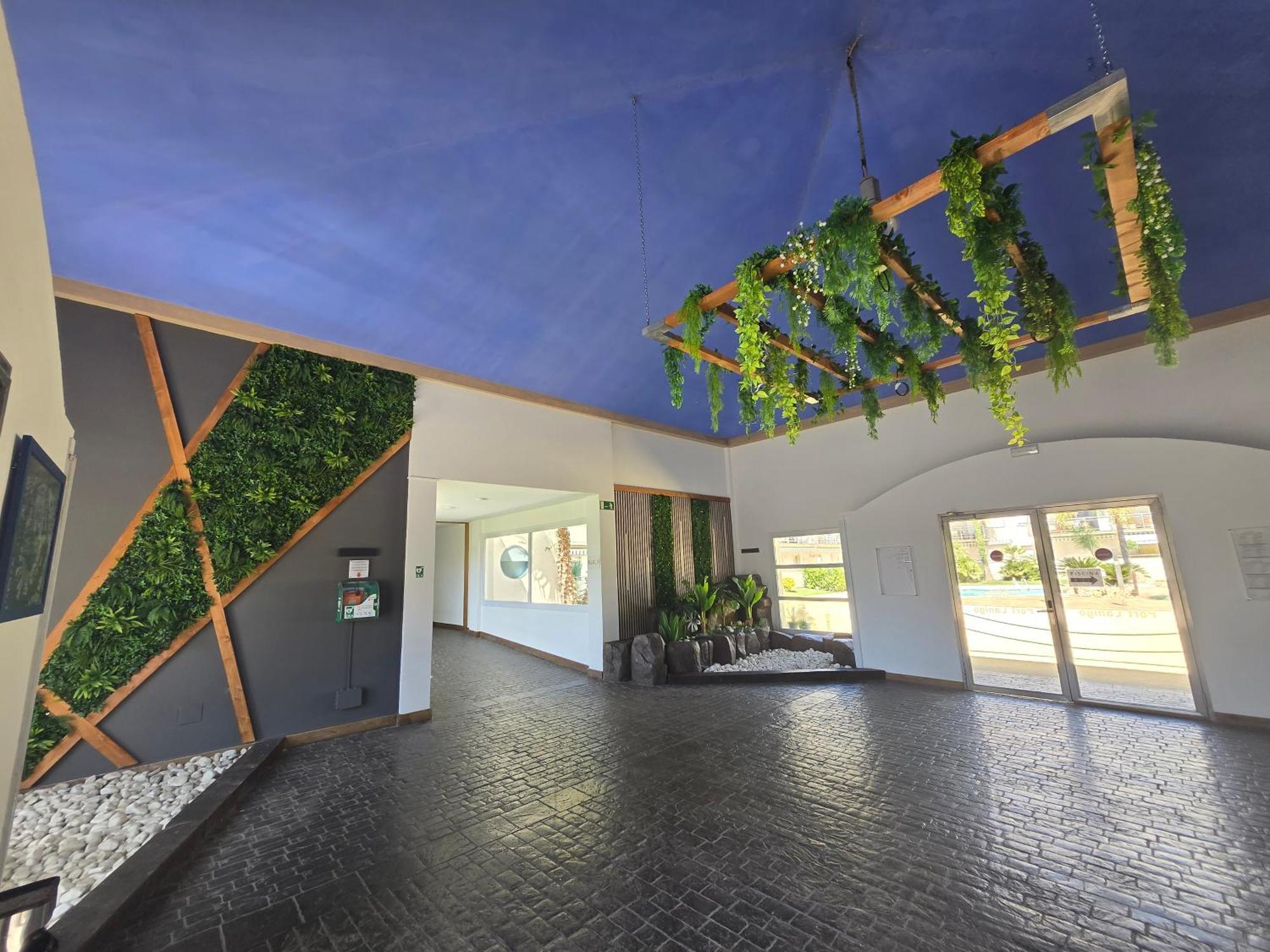 Superbe Appartement Avec Solarium Et Piscine Communautaire Росес Екстериор снимка